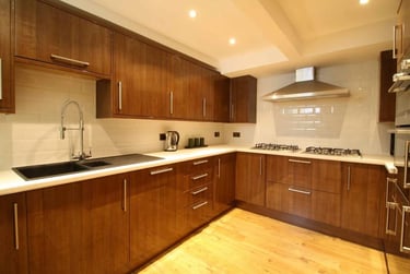 8 bed house, Lenton Boulevard, Lenton, Nottingham, NG72FQ - Image 2
